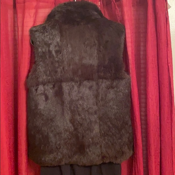 Mint condition check out our Adrienne landau Fur - Picture 4 of 5